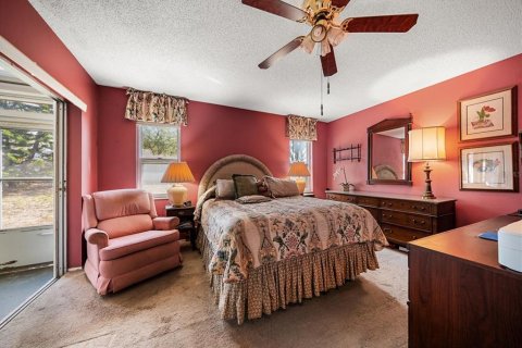 Condo in Holiday, Florida, 2 bedrooms  № 1724416 - photo 17