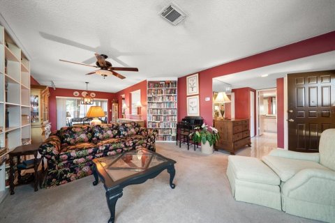 Condo in Holiday, Florida, 2 bedrooms  № 1724416 - photo 6