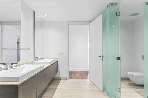 Снять в аренду кондоминиум в Авентура, Флорида 3 спальни, 207.92м2, № 1748705 - фото 22