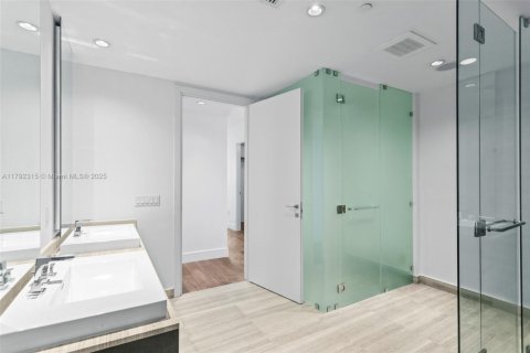 Снять в аренду кондоминиум в Авентура, Флорида 3 спальни, 207.92м2, № 1748705 - фото 24
