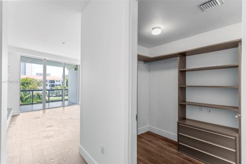 Снять в аренду кондоминиум в Авентура, Флорида 3 спальни, 207.92м2, № 1748705 - фото 26