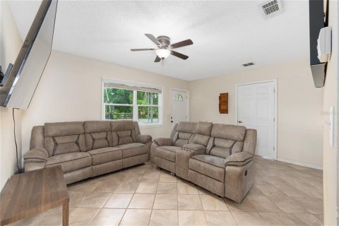 House in Inverness, Florida 3 bedrooms, 106.84 sq.m. № 1652017 - photo 6