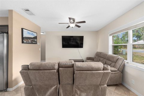 House in Inverness, Florida 3 bedrooms, 106.84 sq.m. № 1652017 - photo 4