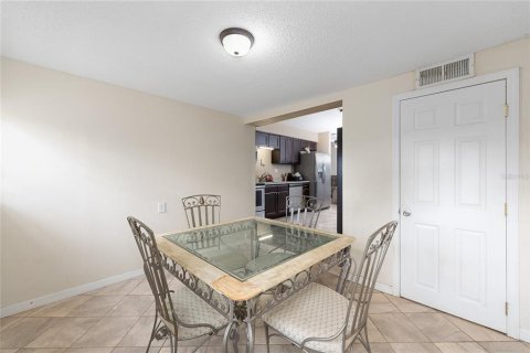 House in Inverness, Florida 3 bedrooms, 106.84 sq.m. № 1652017 - photo 12