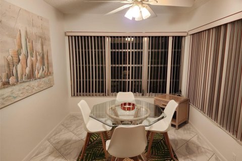 Copropriété à louer à Delray Beach, Floride: 2 chambres, 110.18 m2 № 1977274 - photo 6