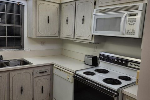 Copropriété à louer à Delray Beach, Floride: 2 chambres, 110.18 m2 № 1977274 - photo 8