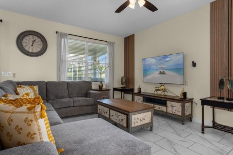 Villa ou maison à vendre à Davenport, Floride: 8 chambres, 363.15 m2 № 2425480 - photo 12