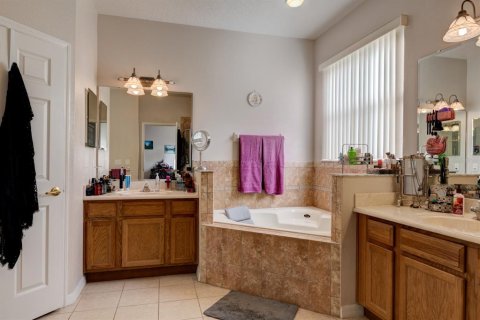 Casa en alquiler en Mount Dora, Florida, 4 dormitorios, 337.42 m2 № 2148919 - foto 12