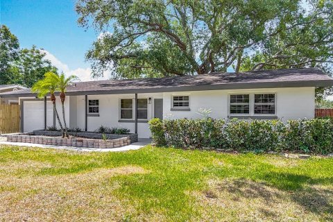 Casa en venta en Ormond Beach, Florida, 3 dormitorios, 91.23 m2 № 1669983 - foto 1