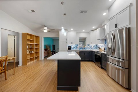 Купить виллу или дом в Тарпон-Спрингс, Флорида 5 комнат, 151.62м2, № 1834641 - фото 9