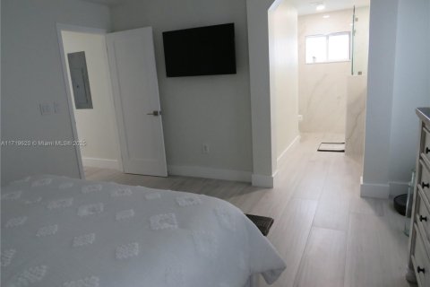 House in Homestead, Florida 3 bedrooms, 132.29 sq.m. № 1850625 - photo 23