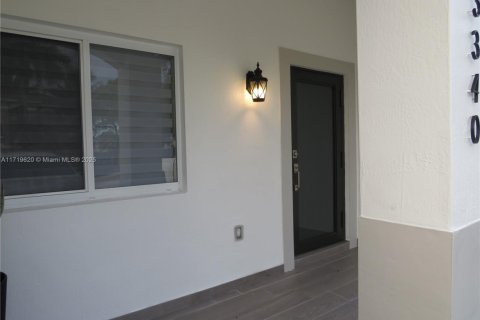 House in Homestead, Florida 3 bedrooms, 132.29 sq.m. № 1850625 - photo 4