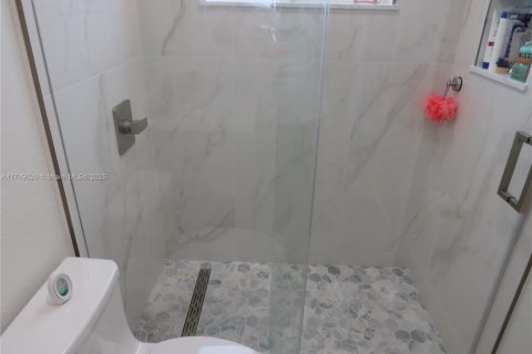 House in Homestead, Florida 3 bedrooms, 132.29 sq.m. № 1850625 - photo 19