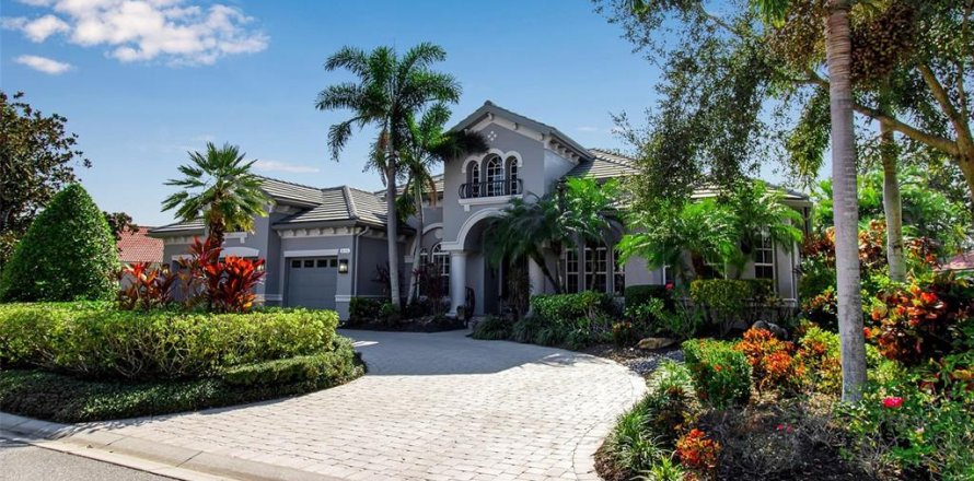 Villa ou maison à Lakewood Ranch, Floride 4 chambres, 357.49 m2 № 2101353