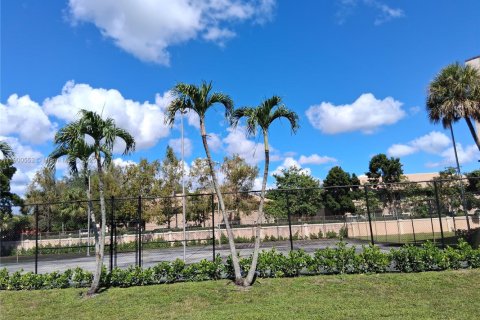 Condominio en alquiler en Sunrise, Florida, 2 dormitorios, 107.95 m2 № 1951510 - foto 22