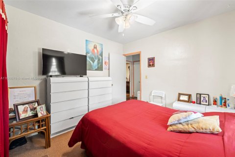 House in Miami, Florida 4 bedrooms № 1816375 - photo 13