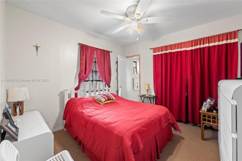 House in Miami, Florida 4 bedrooms № 1816375 - photo 14