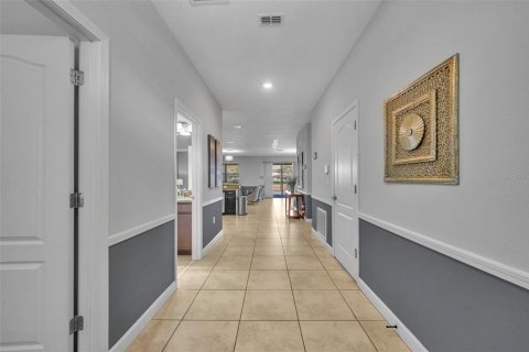 Casa en venta en Davenport, Florida, 8 dormitorios, 363.15 m2 № 2101517 - foto 3