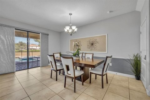 Casa en venta en Davenport, Florida, 8 dormitorios, 363.15 m2 № 2101517 - foto 15