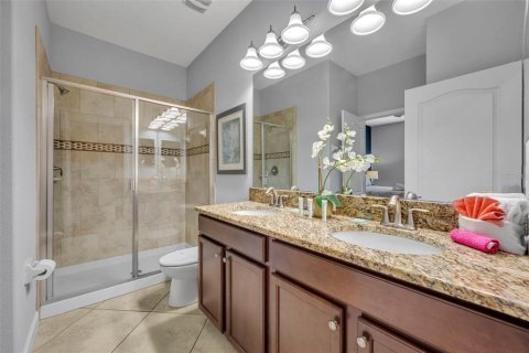 Casa en venta en Davenport, Florida, 8 dormitorios, 363.15 m2 № 2101517 - foto 24