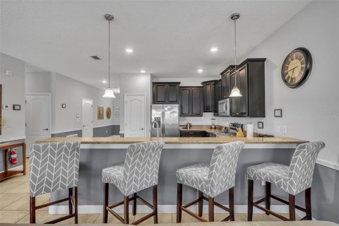 Casa en venta en Davenport, Florida, 8 dormitorios, 363.15 m2 № 2101517 - foto 10