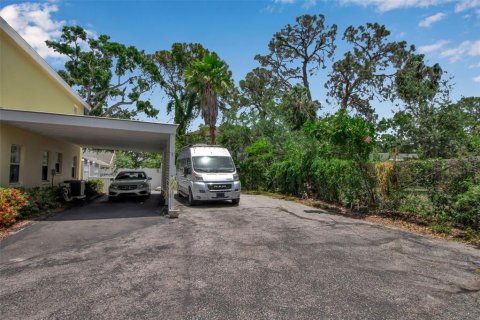 Casa en venta en Sarasota, Florida, 2 dormitorios, 138.98 m2 № 1721200 - foto 4