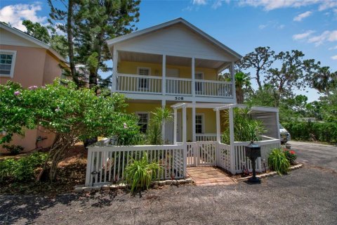 Casa en venta en Sarasota, Florida, 2 dormitorios, 138.98 m2 № 1721200 - foto 1