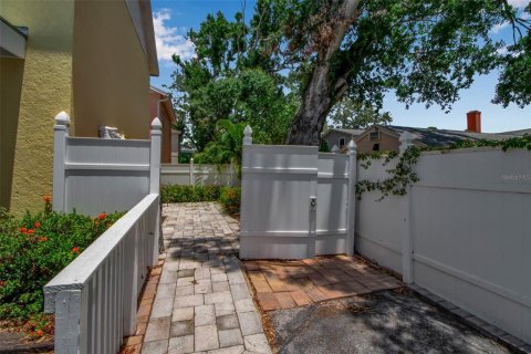 Casa en venta en Sarasota, Florida, 2 dormitorios, 138.98 m2 № 1721200 - foto 15