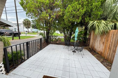 Casa en alquiler en Hudson, Florida, 1 dormitorio, 89.19 m2 № 1906094 - foto 23