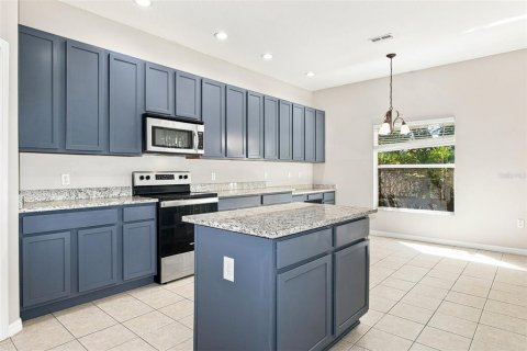 Casa en venta en Spring Hill, Florida, 6 dormitorios, 275.18 m2 № 2325161 - foto 6