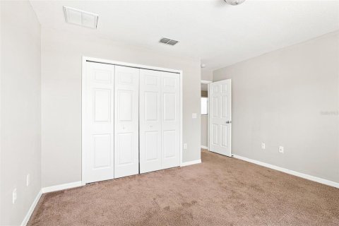 Casa en venta en Spring Hill, Florida, 6 dormitorios, 275.18 m2 № 2325161 - foto 20