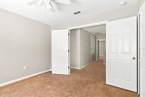 Casa en venta en Spring Hill, Florida, 6 dormitorios, 275.18 m2 № 2325161 - foto 17