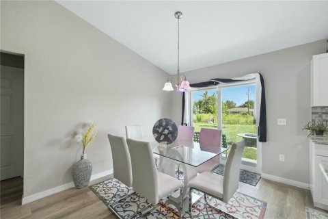 House in Ocala, Florida 3 bedrooms, 129.88 sq.m. № 1910679 - photo 6