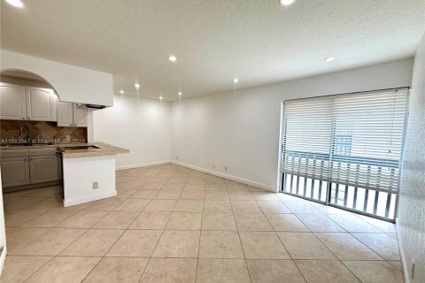 Copropriété à louer à Coral Springs, Floride: 2 chambres, 74.32 m2 № 1929932 - photo 5