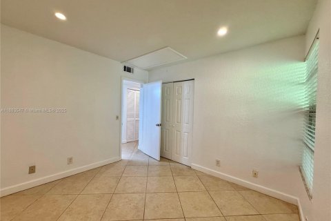 Copropriété à louer à Coral Springs, Floride: 2 chambres, 74.32 m2 № 1929932 - photo 8