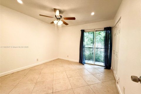 Copropriété à louer à Coral Springs, Floride: 2 chambres, 74.32 m2 № 1929932 - photo 13
