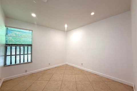 Copropriété à louer à Coral Springs, Floride: 2 chambres, 74.32 m2 № 1929932 - photo 7