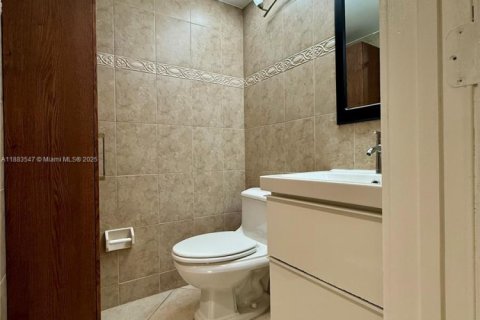 Copropriété à louer à Coral Springs, Floride: 2 chambres, 74.32 m2 № 1929932 - photo 10