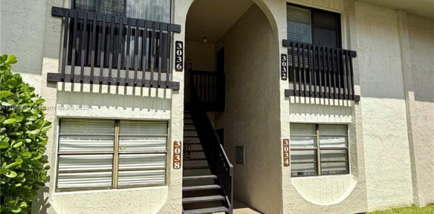 Condo à Coral Springs, Floride, 2 chambres  № 1929932