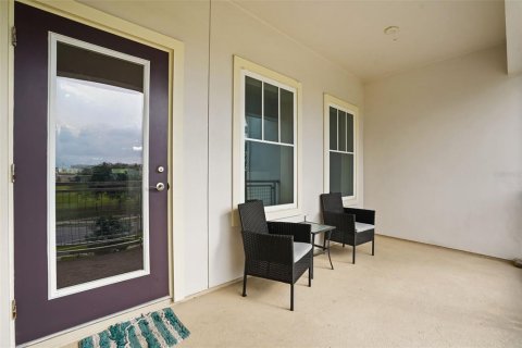 Townhouse in Orlando, Florida 2 bedrooms, 152.73 sq.m. № 2232397 - photo 12