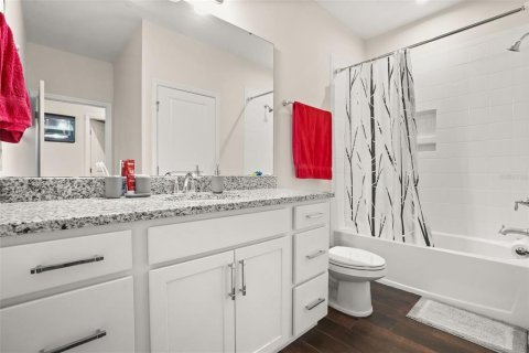 Townhouse in Orlando, Florida 2 bedrooms, 152.73 sq.m. № 2232397 - photo 16