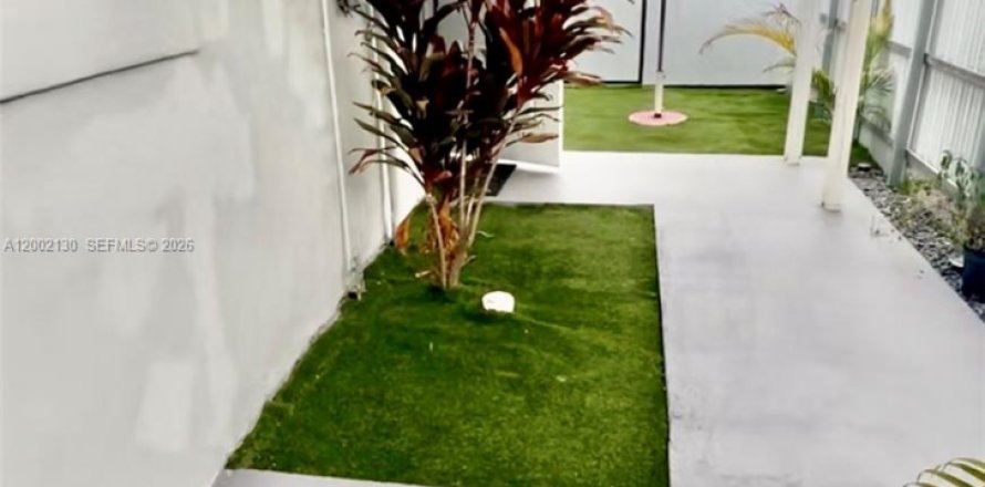 Apartment in Miami Gardens, Florida 2 bedrooms № 2067506