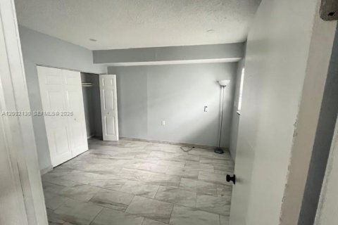 Apartment in Miami Gardens, Florida 2 bedrooms № 2067506 - photo 19