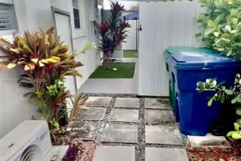 Apartment in Miami Gardens, Florida 2 bedrooms № 2067506 - photo 5