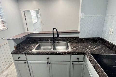 Apartment in Miami Gardens, Florida 2 bedrooms № 2067506 - photo 11