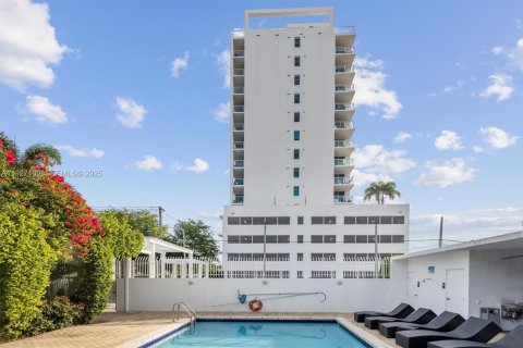 Copropriété à vendre à Miami, Floride: 2 chambres, 97.18 m2 № 1989079 - photo 11