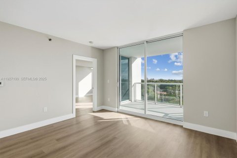 Copropriété à vendre à Miami, Floride: 2 chambres, 97.18 m2 № 1989079 - photo 25