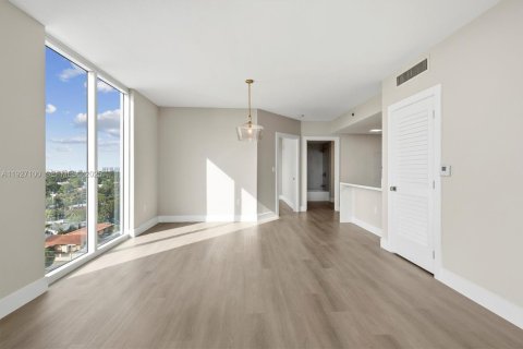 Copropriété à vendre à Miami, Floride: 2 chambres, 97.18 m2 № 1989079 - photo 22