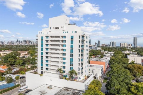 Copropriété à vendre à Miami, Floride: 2 chambres, 97.18 m2 № 1989079 - photo 2