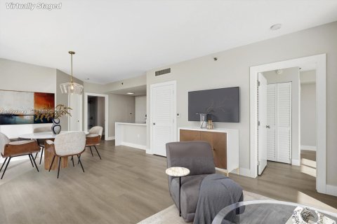 Copropriété à vendre à Miami, Floride: 2 chambres, 97.18 m2 № 1989079 - photo 14